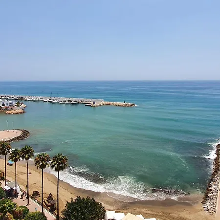 شقة Skol 335. Fantastic Beachfront Facing South.