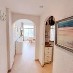 Skol 335. Fantastic Beachfront Facing South. Apartment