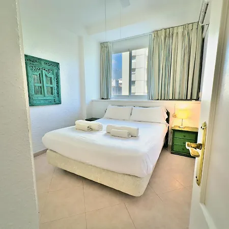 Apartment Skol 335. Fantastic Beachfront Facing South. Marbella