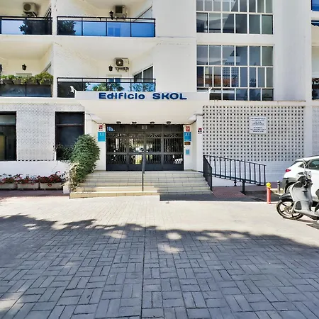 Apartment Skol 335. Fantastic Beachfront Facing South.