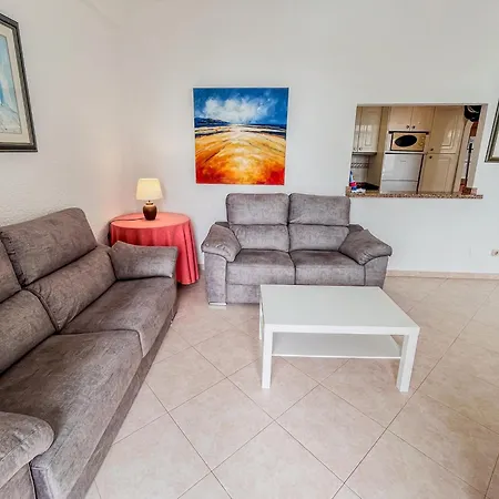 Skol 335. Fantastic Beachfront Facing South. Apartment Marbella