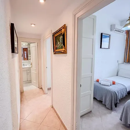 Skol 335. Fantastic Beachfront Facing South. Marbella