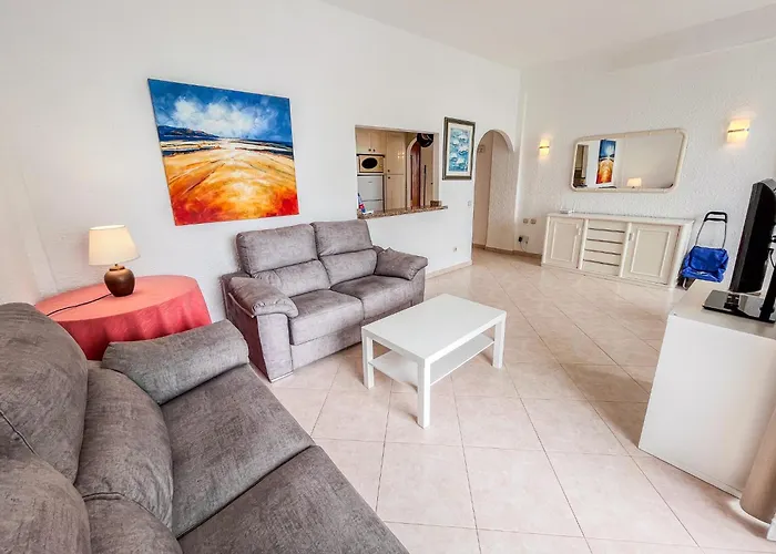 Skol 335. Fantastic Beachfront Facing South. * Marbella